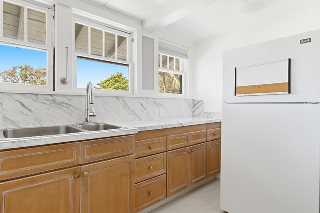 515 46th Street, West Palm Beach, FL 33407