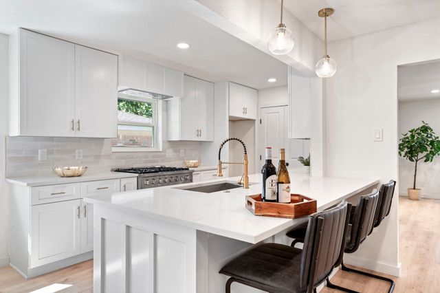 5118 Breakwood Drive, Dallas, TX 75227