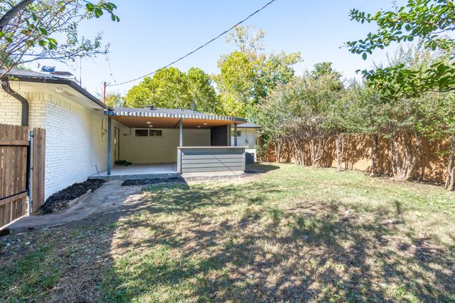 5118 Breakwood Drive, Dallas, TX 75227