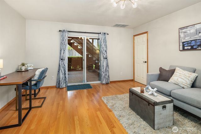 1329 237th Place SW, Bothell, WA 98021