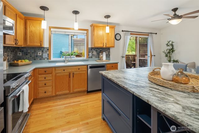 1329 237th Place SW, Bothell, WA 98021