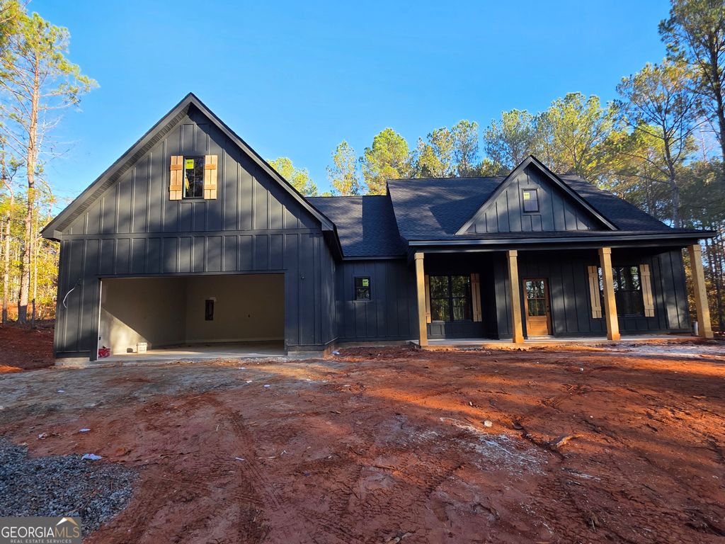 277 Douglas Creek Road, Flovilla, GA 30216