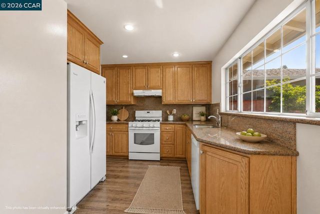 31561 Hugh Way, Hayward, CA 94544