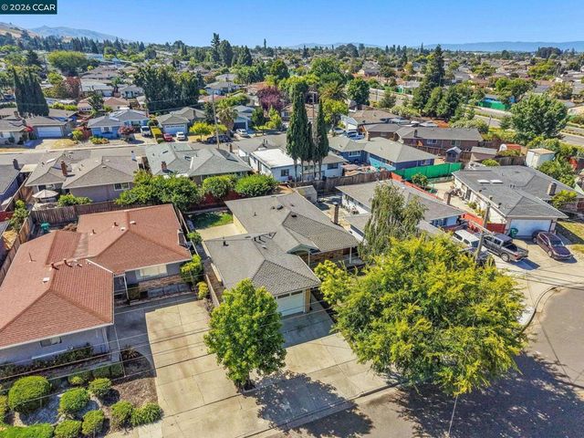31561 Hugh Way, Hayward, CA 94544