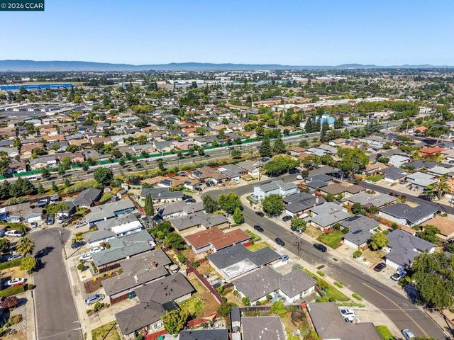 31561 Hugh Way, Hayward, CA 94544