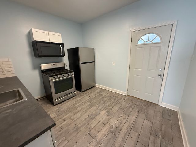 411 N Hamlin Avenue 2, Chicago, IL 60624