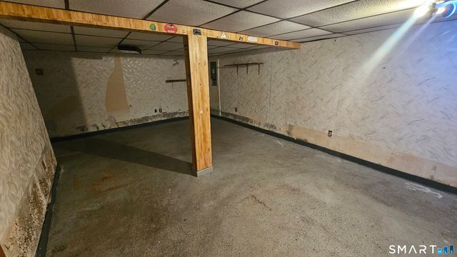 12 Collins Drive, West Haven, CT 06516