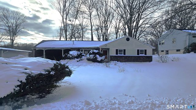 12 Collins Drive, West Haven, CT 06516