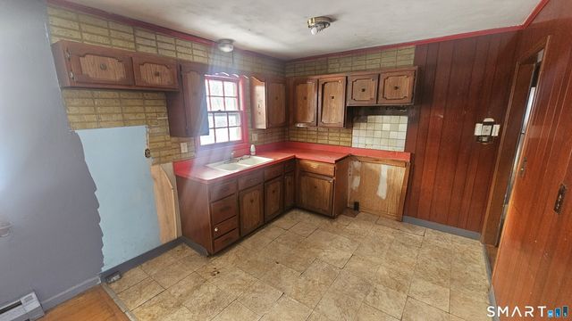 12 Collins Drive, West Haven, CT 06516