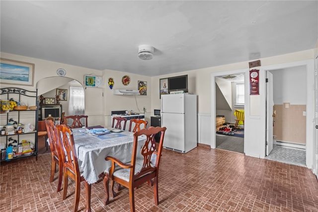 54 Jefferson Avenue, Pawtucket, RI 02860