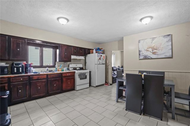 54 Jefferson Avenue, Pawtucket, RI 02860