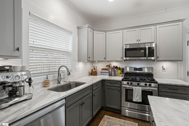 12 Cottage Hill Drive, Greenville, SC 29607