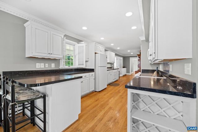 480 DAWSONVILLE RD, Barboursville, VA 22923