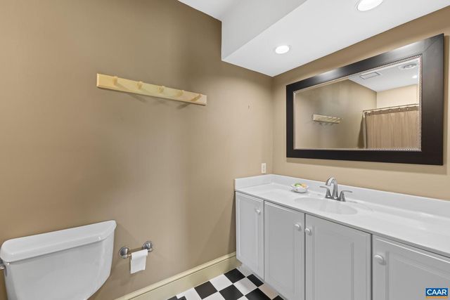 480 DAWSONVILLE RD, Barboursville, VA 22923