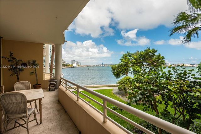 888 Brickell Key Dr 211, Miami, FL 33131