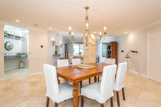 888 Brickell Key Dr 211, Miami, FL 33131