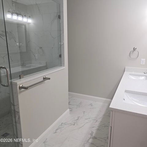 8205 KENSINGTON Square, Jacksonville, FL 32217