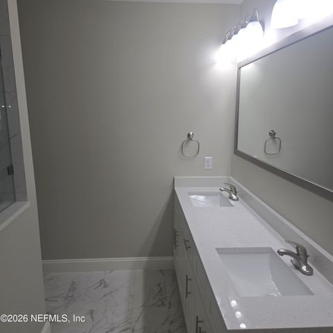 8205 KENSINGTON Square, Jacksonville, FL 32217