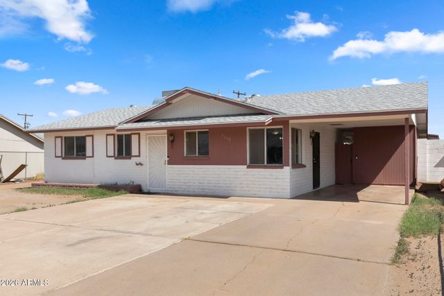 2242 E CHIPMAN Road, Phoenix, AZ 85040