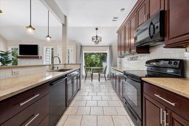 15103 Sunbird LN, Austin, TX 78734