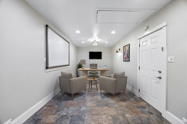 15103 Sunbird LN, Austin, TX 78734