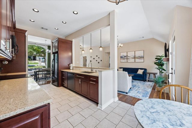 15103 Sunbird LN, Austin, TX 78734