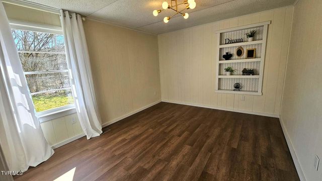 2053 Alto Street, Big Stone Gap, VA 24219