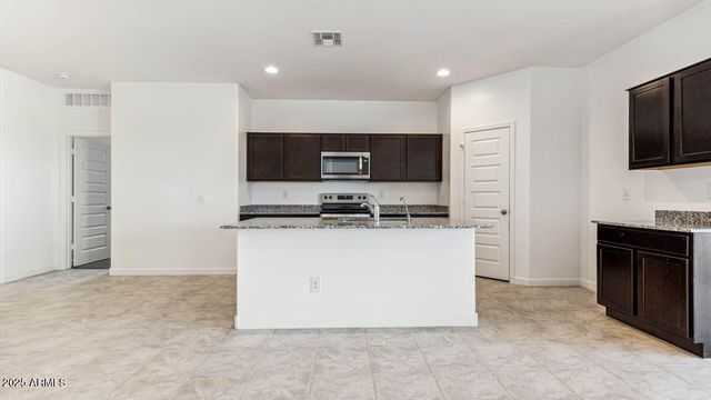 11858 E LUPINE Lane, Florence, AZ 85132