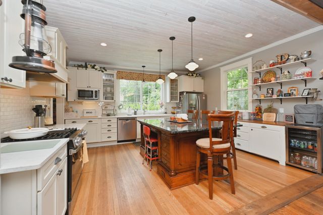 655 E Main St, Gallatin, TN 37066