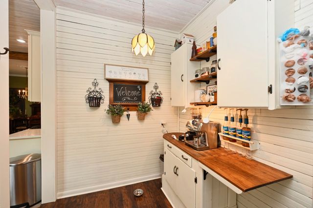 655 E Main St, Gallatin, TN 37066