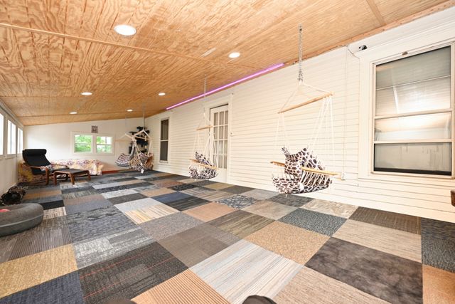 655 E Main St, Gallatin, TN 37066
