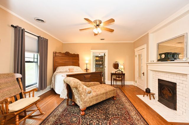 655 E Main St, Gallatin, TN 37066