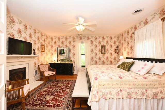 655 E Main St, Gallatin, TN 37066