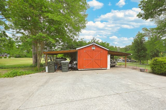 655 E Main St, Gallatin, TN 37066