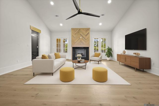 11079 Cessna St, Gonzales, LA 70737