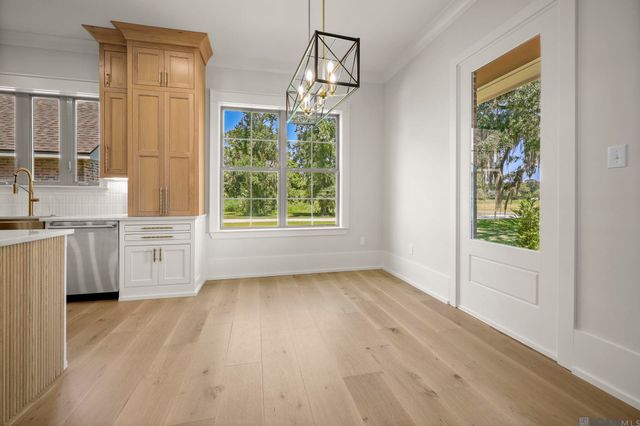 11079 Cessna St, Gonzales, LA 70737