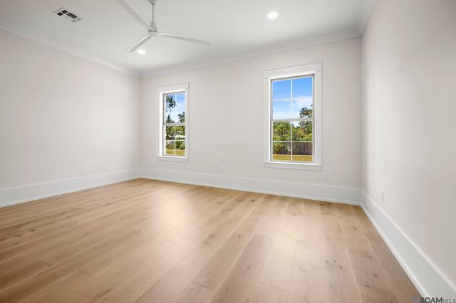 11079 Cessna St, Gonzales, LA 70737