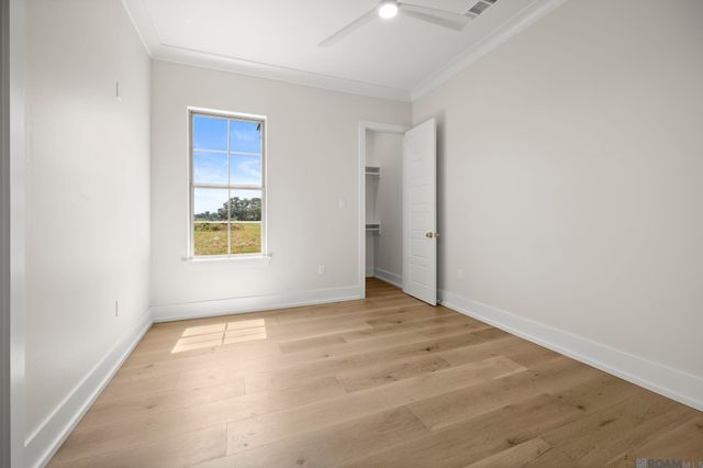 11079 Cessna St, Gonzales, LA 70737