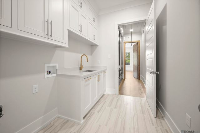 11079 Cessna St, Gonzales, LA 70737