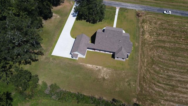 11079 Cessna St, Gonzales, LA 70737