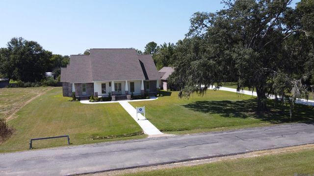 11079 Cessna St, Gonzales, LA 70737
