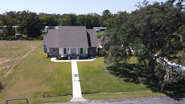 11079 Cessna St, Gonzales, LA 70737