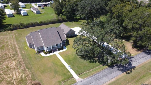 11079 Cessna St, Gonzales, LA 70737