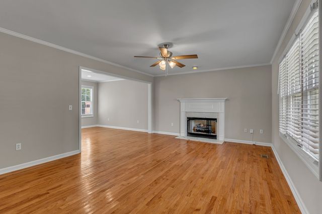 109 Edgeview Ct, Hendersonville, TN 37075