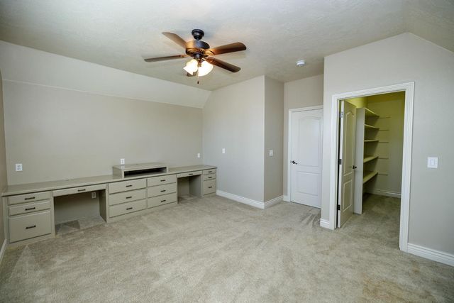2505 Nathaniel Ct, Escalon, CA 95320