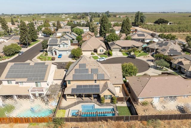 2505 Nathaniel Ct, Escalon, CA 95320
