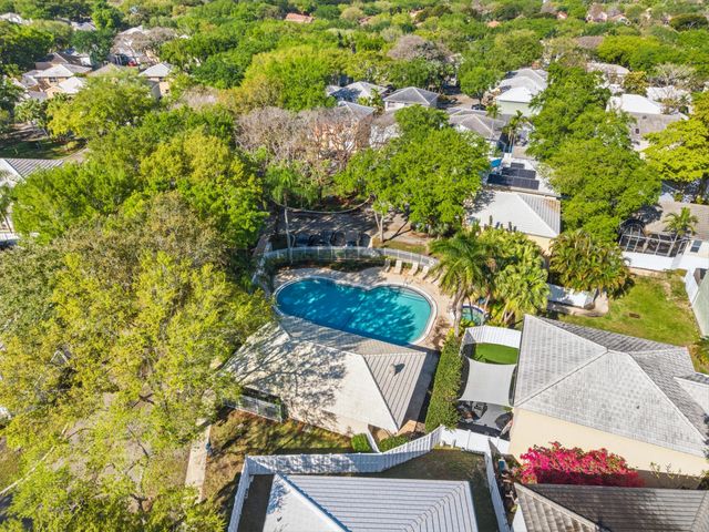 9829 NW 2nd Court, Plantation, FL 33324