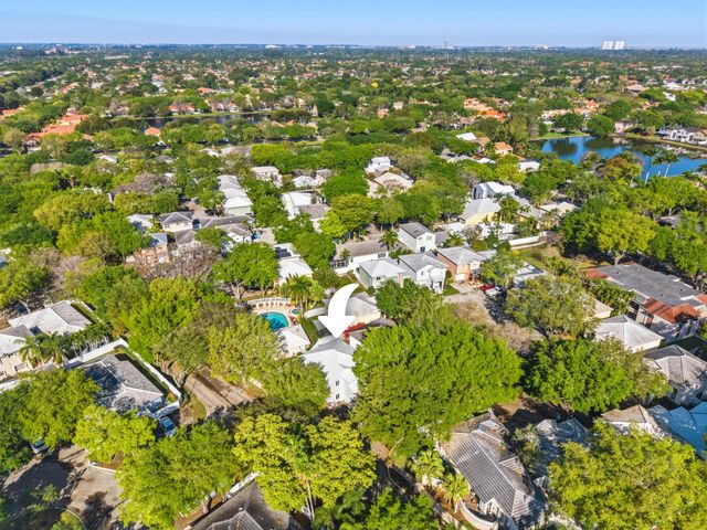 9829 NW 2nd Court, Plantation, FL 33324