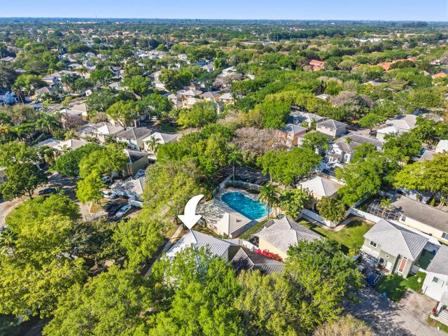 9829 NW 2nd Court, Plantation, FL 33324