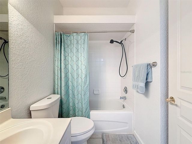 106 BRENT CIRCLE, Oldsmar, FL 34677